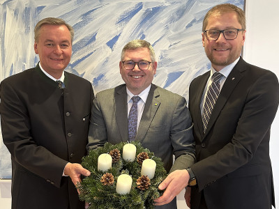 Ludwig Schleritzko, Niederösterreichischer Landesrat mit Dieter Fröhlich, Stv. Geschäftsführer der ÖJAB (links) und Harald Pöckl, Stv. Geschäftsführer der ÖJAB (rechts).