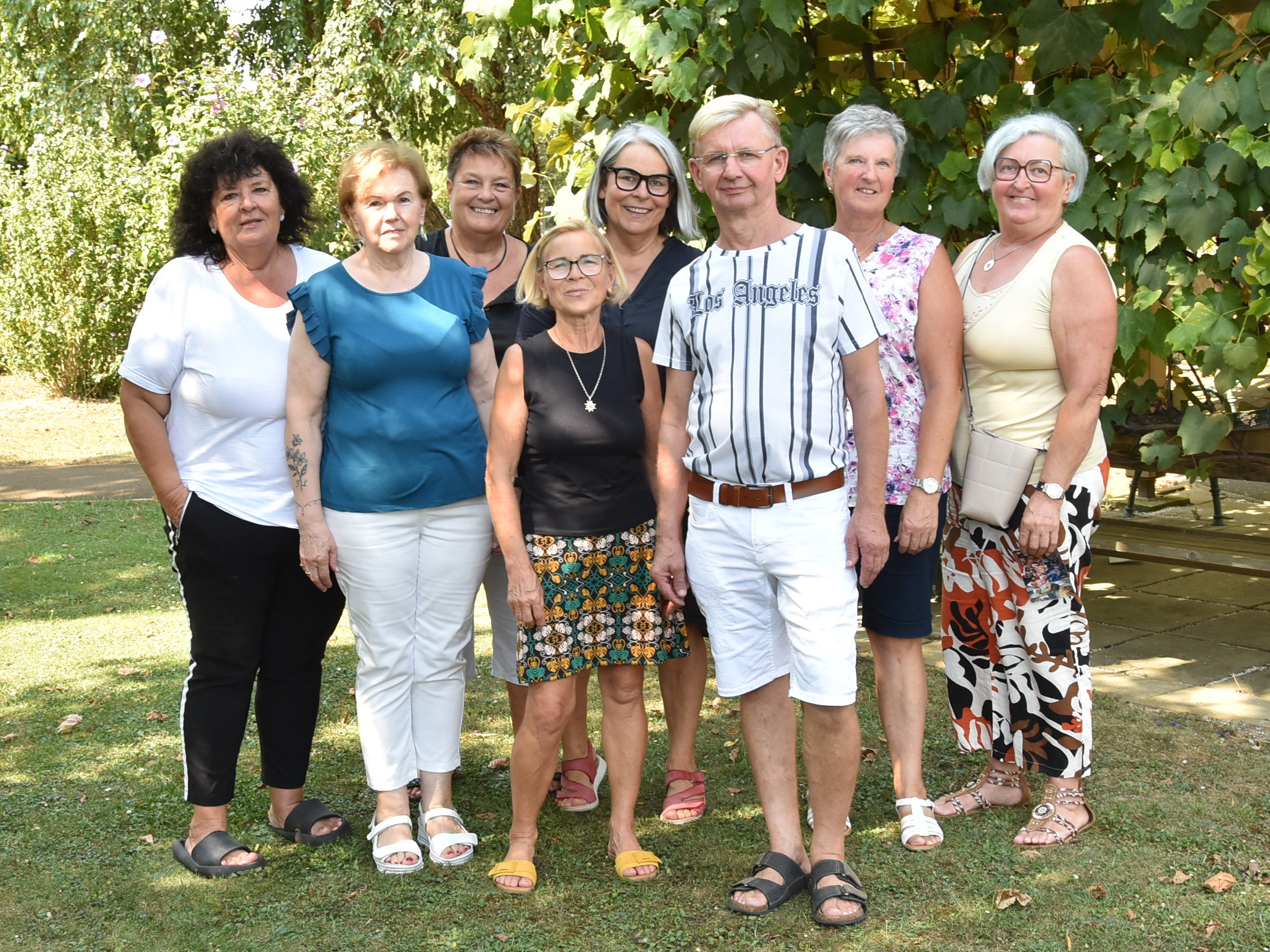 Gruppenfoto der neuen Ehrenamtlichen Mitarbeiter:innen.