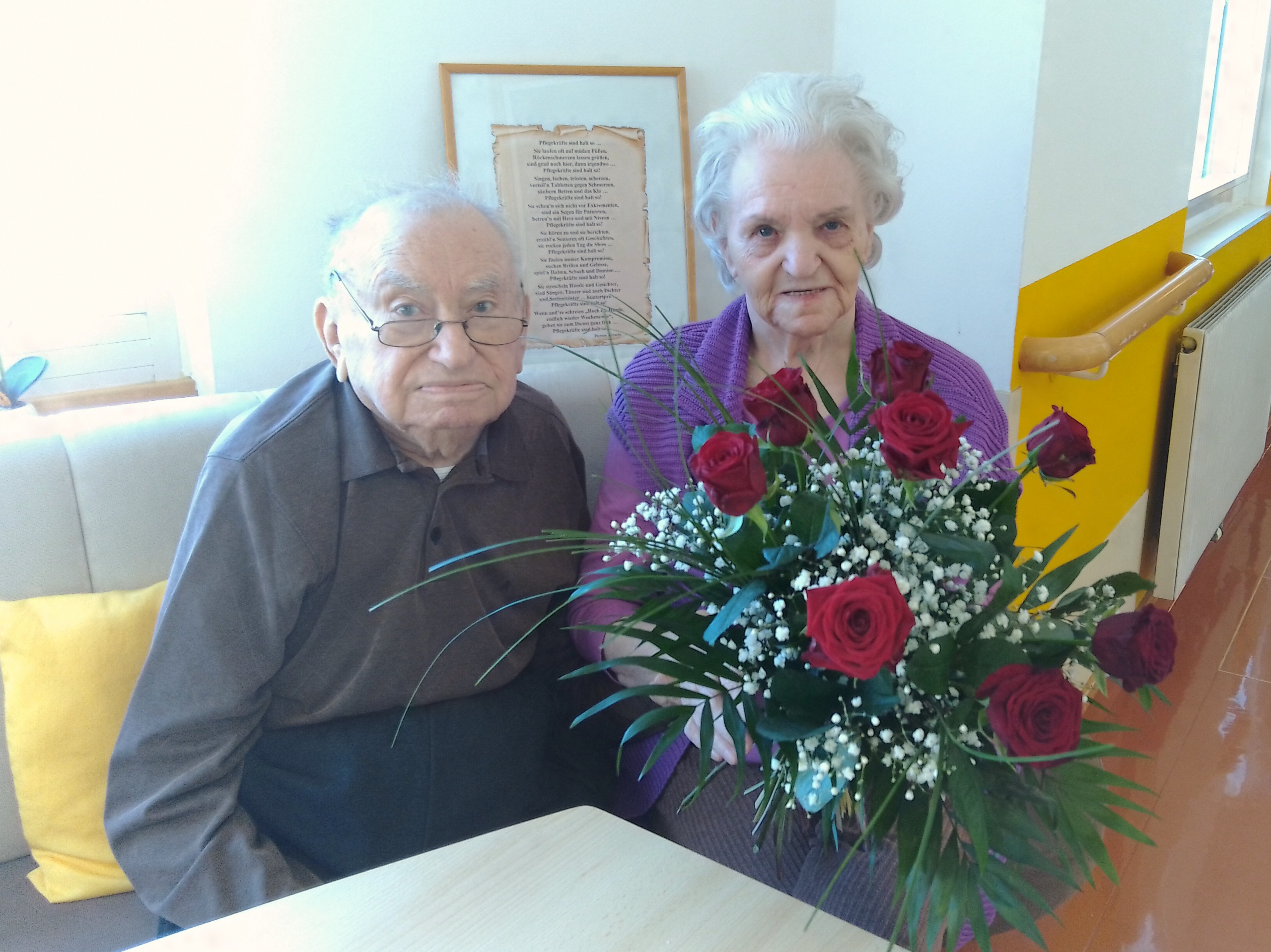 Anna und Franz Schecker aus Güssing feierten im ÖJAB Haus St. Franziskus ihre "Eiserne Hochzeit". Foto: Andrea Burits.