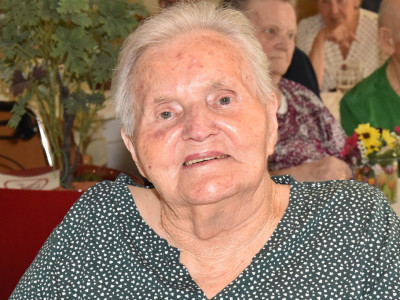 Emma Seier (91)